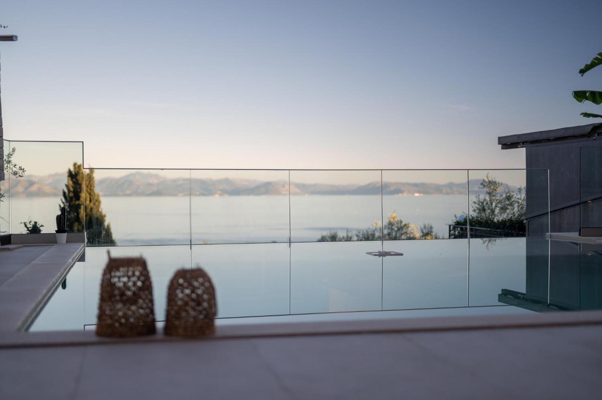 Achillion Luxury Corfu Villa & Suites Perama  Eksteriør billede