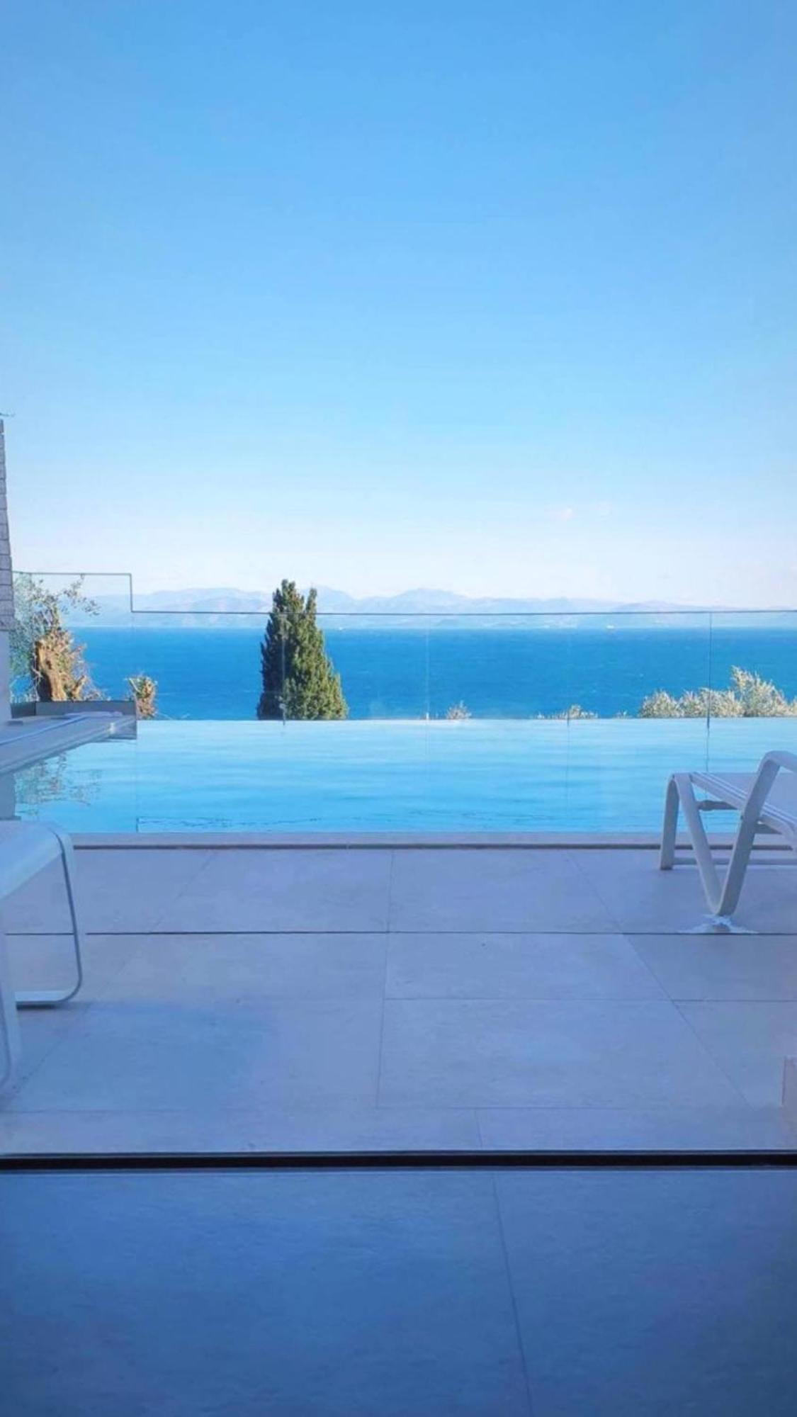Achillion Luxury Corfu Villa & Suites Perama  Eksteriør billede